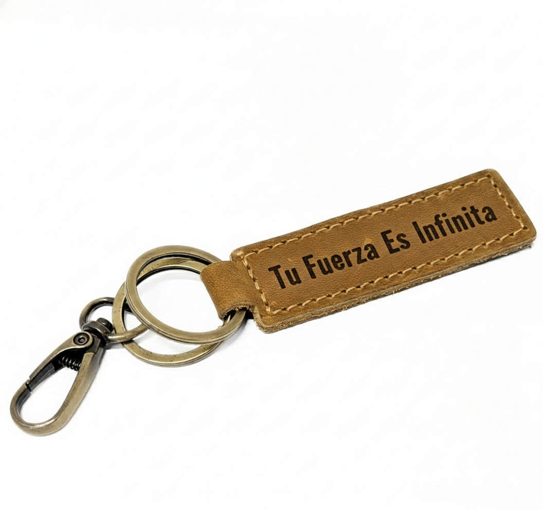 Llavero de Cuero Vacuno Marrón con Cierre Mosquetón Metálico – 10,5 cm
