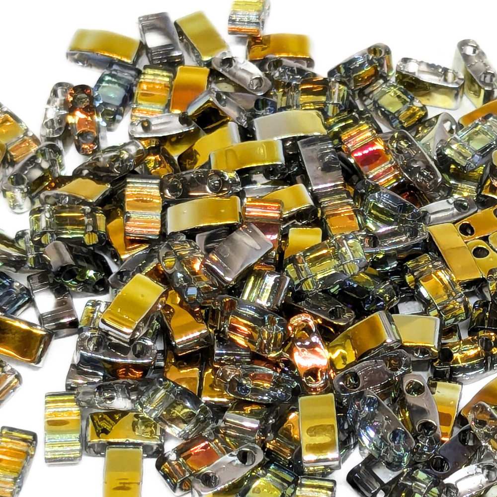 Miyuki Half-Tila 4551 - 2,5mm - 2 gr. Crystal Marea -  