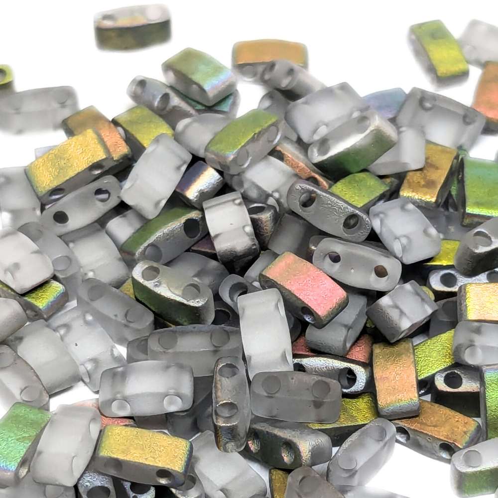 Miyuki Half-Tila 4557 - 2,5mm - 2 gr. Crystal Vitrail Matte -  