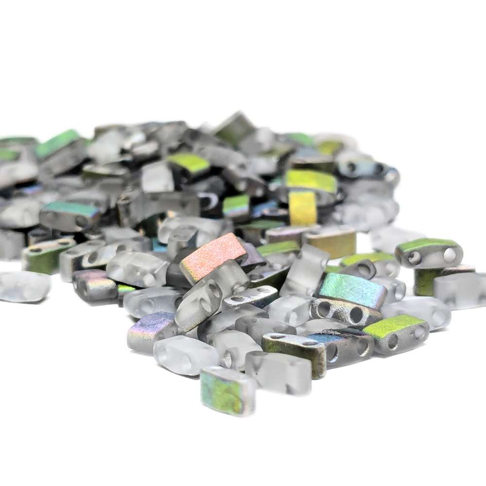 Miyuki Half-Tila 4557 - 2,5mm - 2 gr. Crystal Vitrail Matte -  