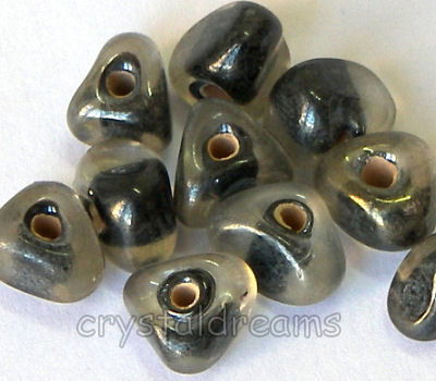 Triangular 7x7mm "Black" 10 gr.- 20 unidades - Agujero: 1,3mm -  - Crystaldreams Abalorios