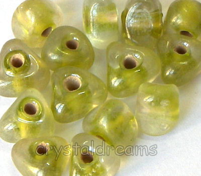 Triangular 7x7mm Green 10 gr.- 20 unidades - Agujero: 1,3mm -  - Crystaldreams Abalorios