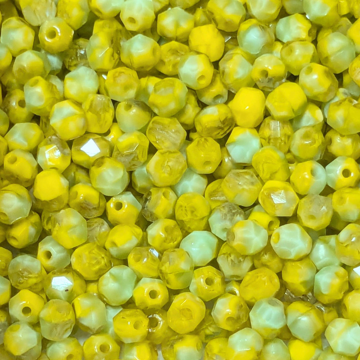 10x Facettes 4mm DRÔLE D'ÉTÉ