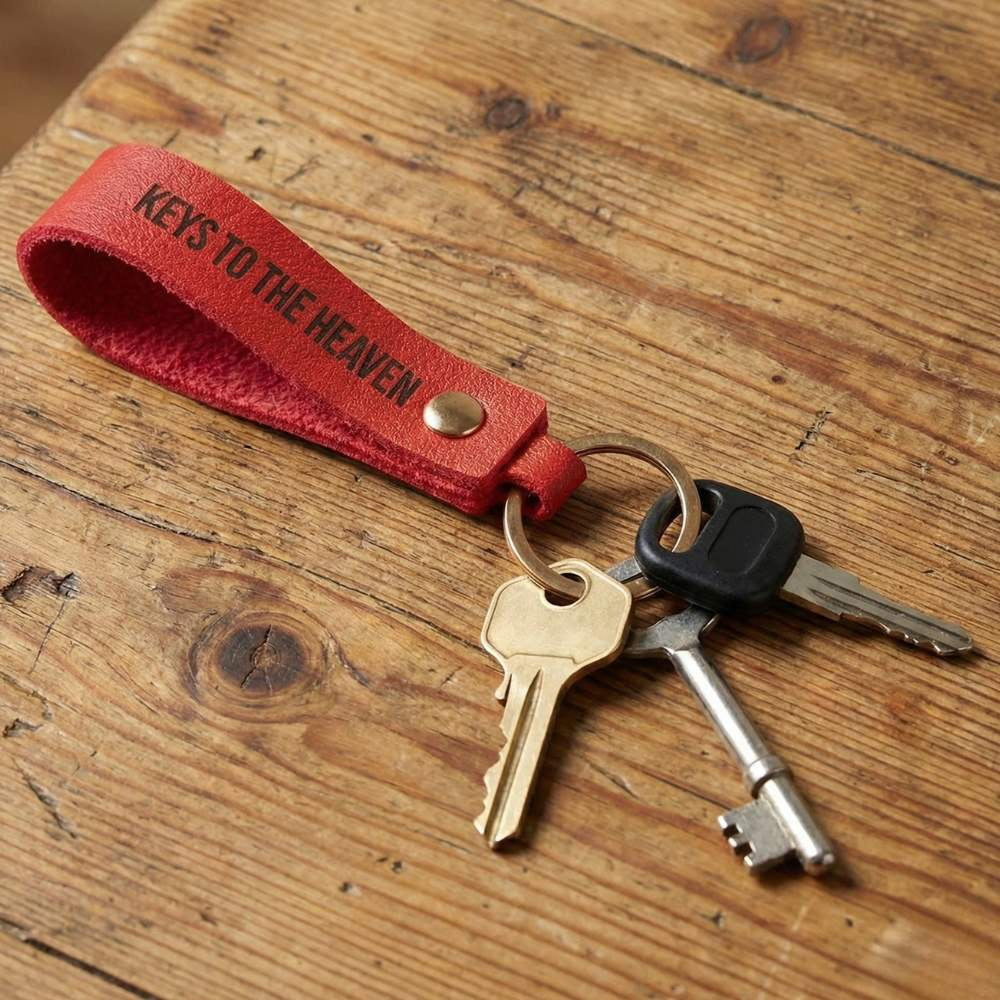 Llaveros personalizados de cuero PU rojo con frase grabada