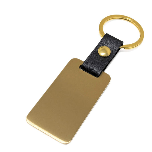 llavero personalizado con grabado en color dorado