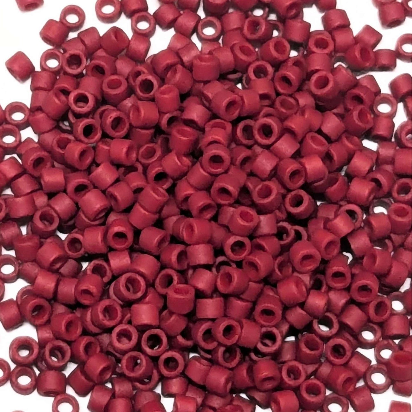 11/0 MIYUKI delica DB0796- Opaque Maroon Matted Dyed - 1 gr.