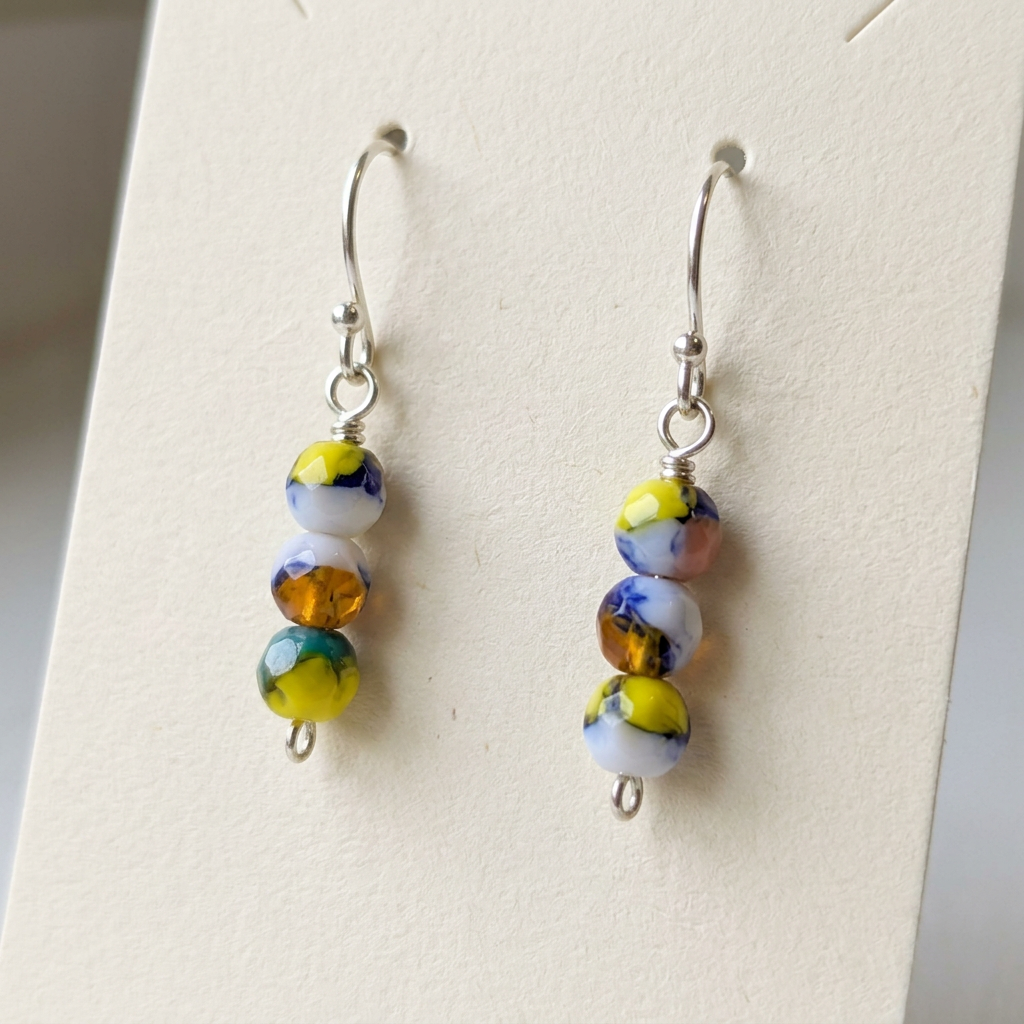 Pendientes con cuentas facetadas de 4 mm Funny Fall