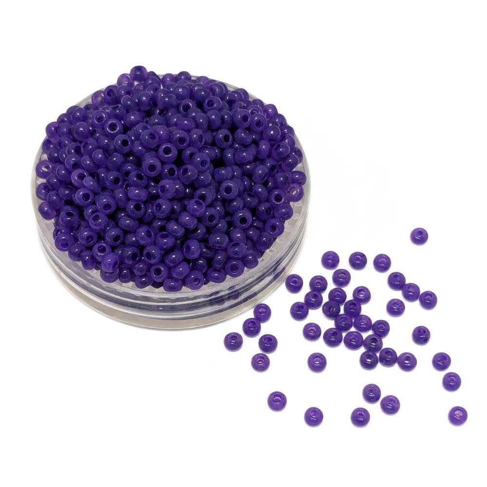 10gr. Preciosa Seed Beads 11/0 2mm Opaque Violet Dyed Terra