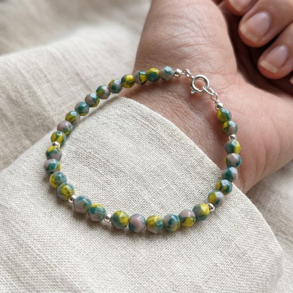 Pulsera con cuentas facetadas de 4 mm Funny Spring