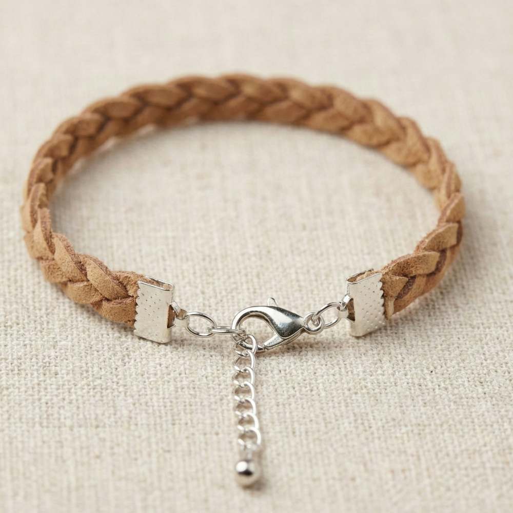 pulsera de cuero realizada con cierre con cadena de extension